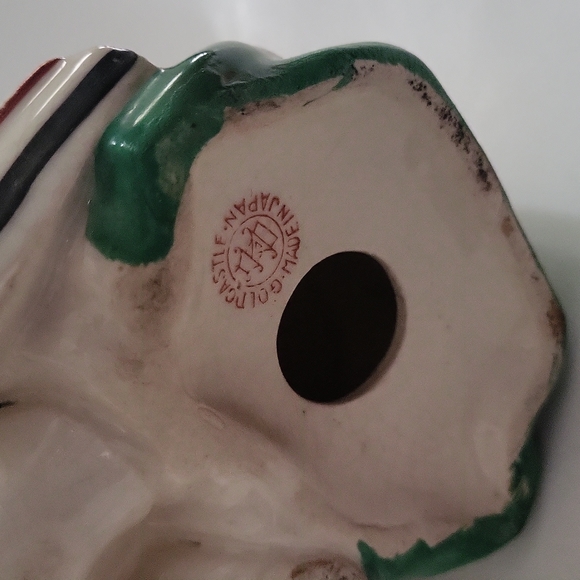 Goldcastle figurine multicolor girl reading a book made in Japan - Picture 10 of 15